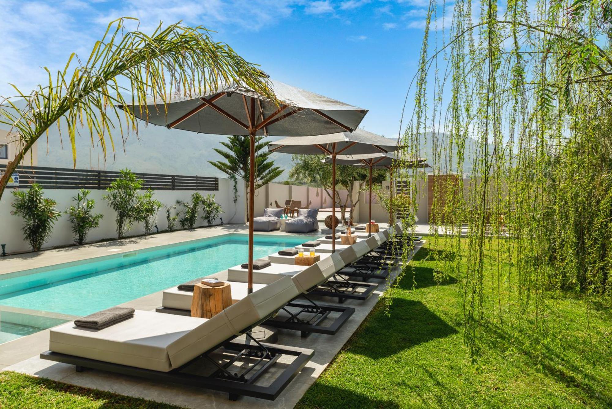 Hypnosis Beachside Villa With Private Heated Pool Georgioupoli Buitenkant foto