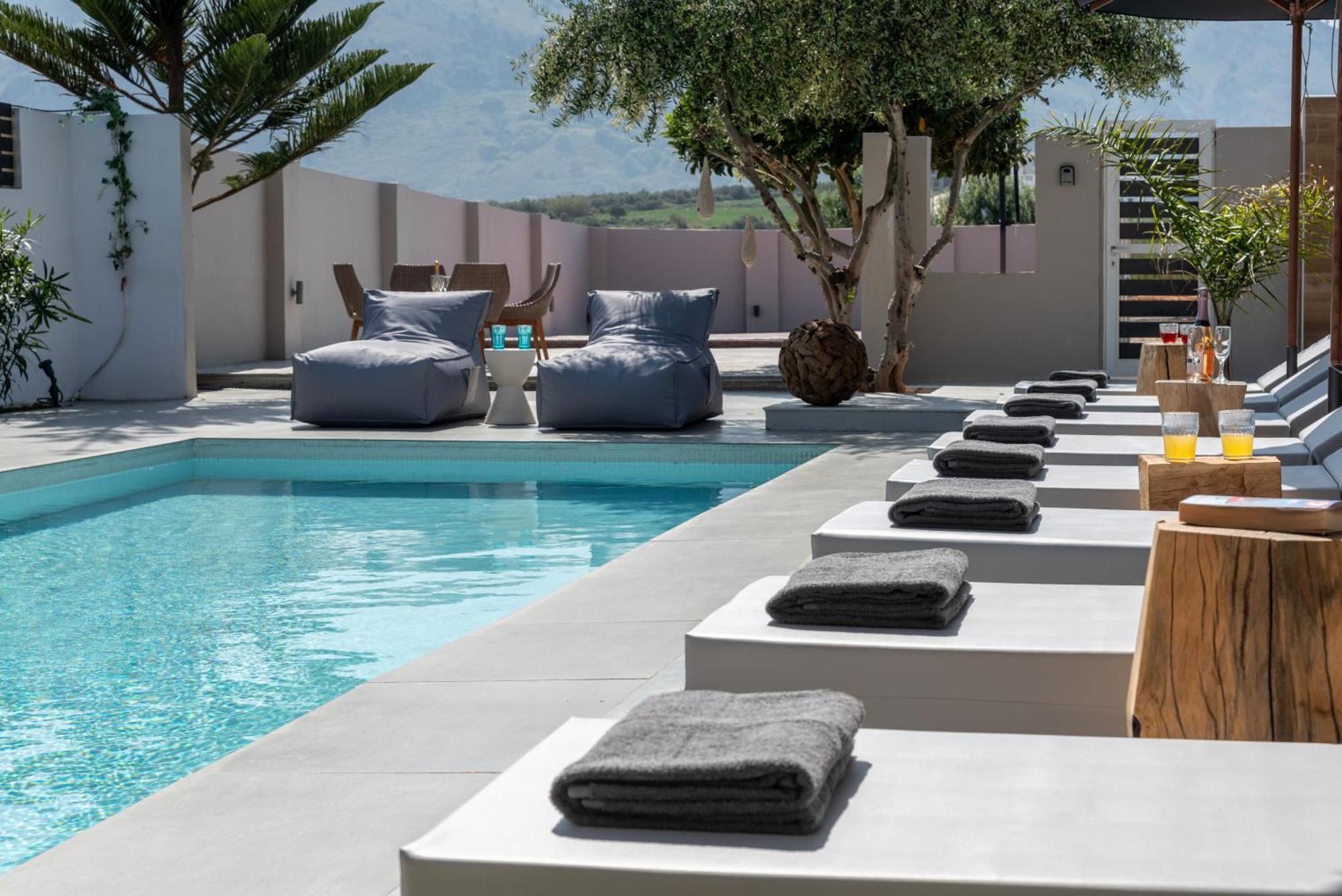 Hypnosis Beachside Villa With Private Heated Pool Georgioupoli Buitenkant foto